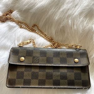 Louis Vuitton Damier Crossbody Wallet